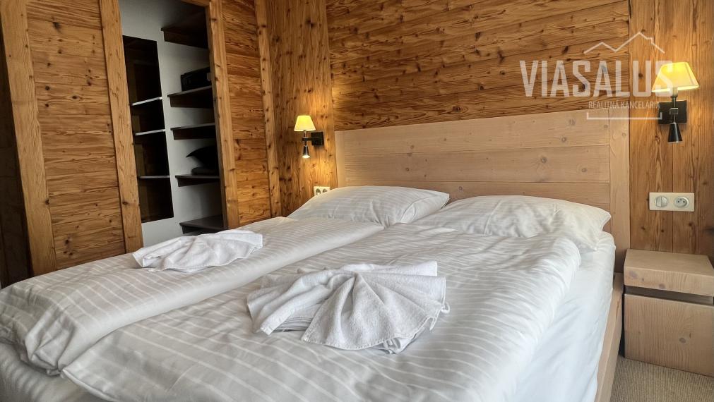 Ponúkame na predaj apartmán vo Vysokých Tatrách v Tatranskej Lomnici