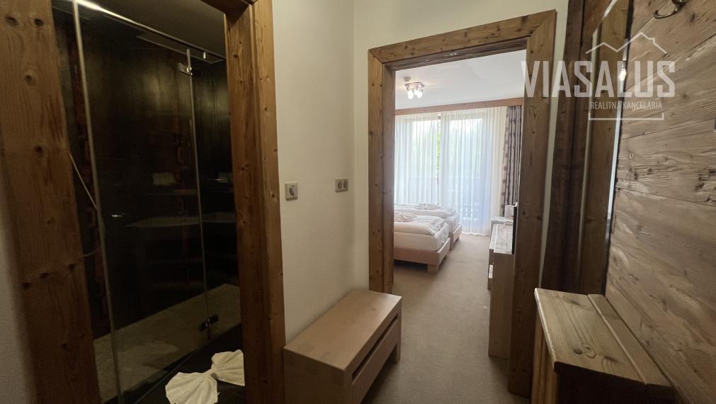 Ponúkame na predaj apartmán vo Vysokých Tatrách v Tatranskej Lomnici