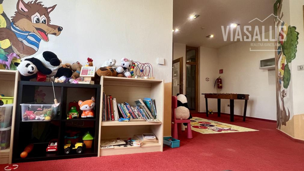 Ponúkame na predaj apartmán vo Vysokých Tatrách v Tatranskej Lomnici