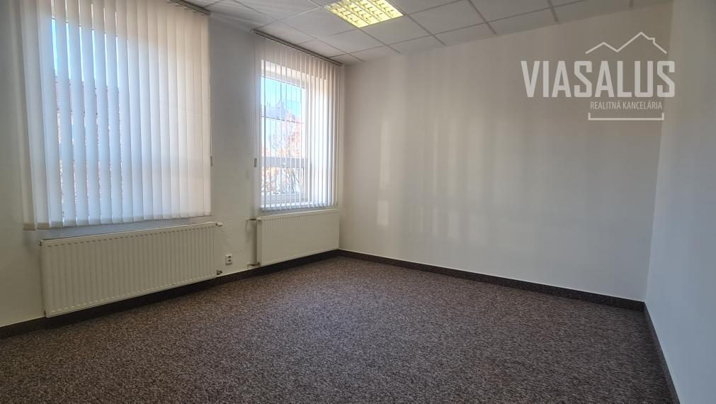 KANCELÁRIA NA PRENÁJOM - ENERGIE A INTERNET V CENE