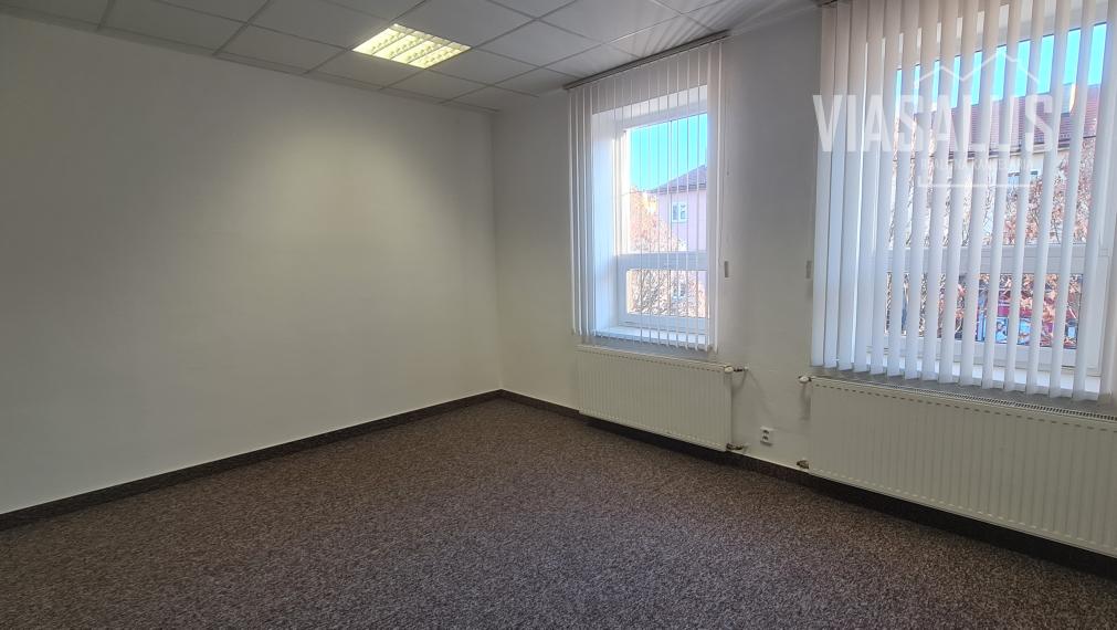 KANCELÁRIA NA PRENÁJOM - ENERGIE A INTERNET V CENE