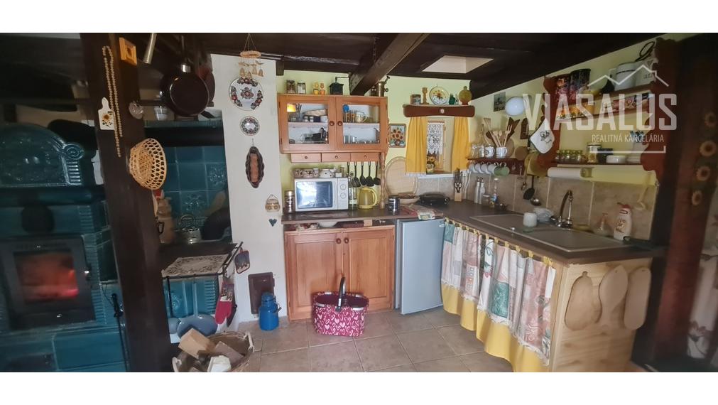 Malebná chalupa na predaj na Hriňovských Lazoch, Hriňová- Snohy