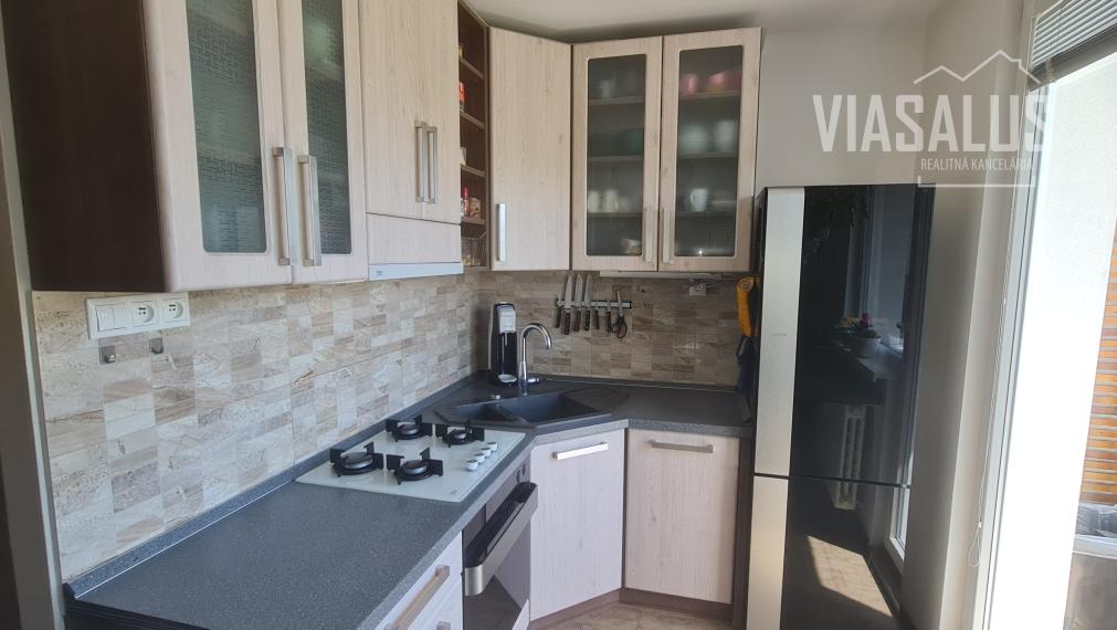 Na predaj zariadený 3-izb byt s balkónom po rekonštrukcii