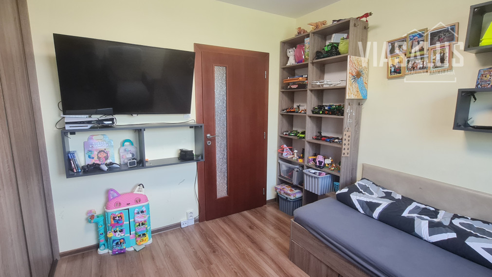 Na predaj zariadený 3-izbový byt s balkónom po rekonštrukcii
