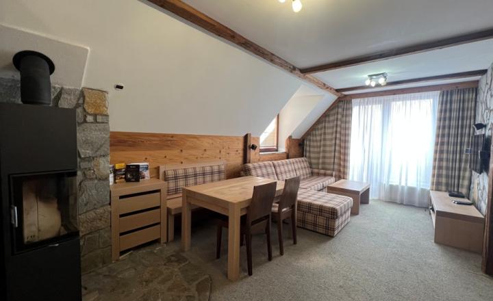Ponúkame na predaj apartmán vo Vysokých Tatrách- Tatranskej Lomnici - fotografia 1