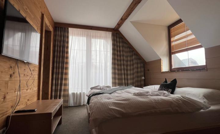 Ponúkame na predaj apartmán vo Vysokých Tatrách- Tatranskej Lomnici - fotografia 11