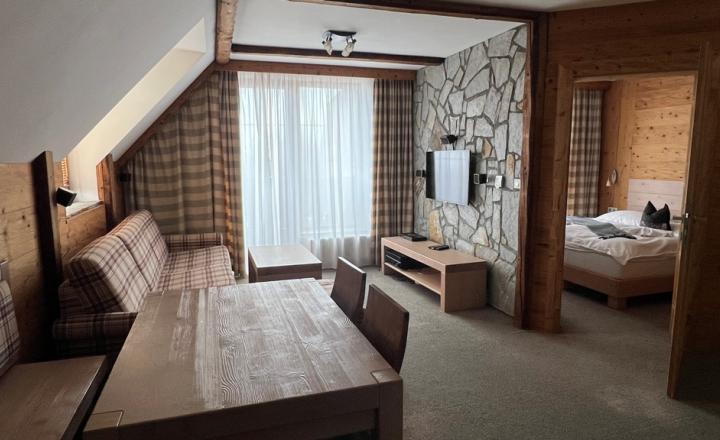 Ponúkame na predaj apartmán vo Vysokých Tatrách- Tatranskej Lomnici - fotografia 3