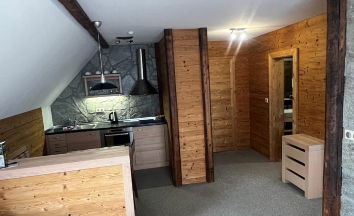 Na predaj apartmán v Tatranskej Lomnici- Vysoké Tatry - fotografia 2