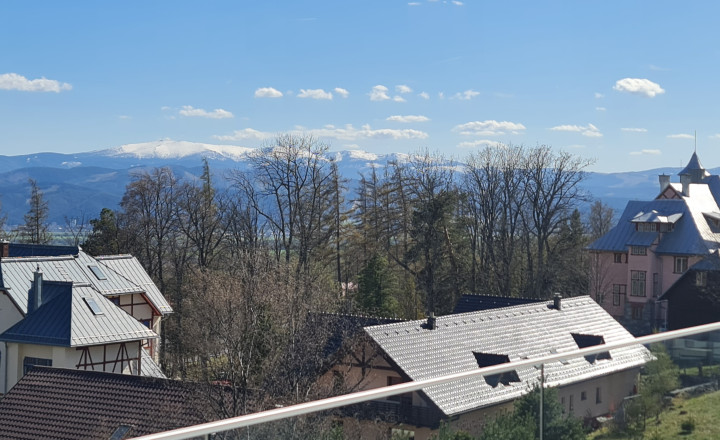 Ponúkame na predaj 3-izbový apartmán v apartmánovom dome Bernard v centre Vysokých Tatier – v Novom Smokovci - fotografia 14