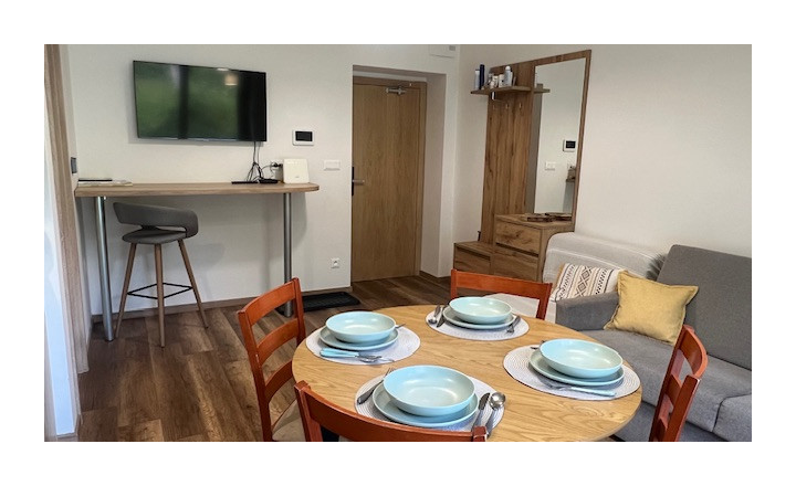 Na predaj 2-izbový apartmán vo Vysokých Tatrách- Nový Smokovec - fotografia 3