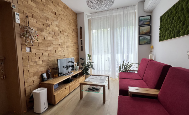 Na predaj 2-izbový apartmán v Novom Smokovci- Vysoké Tatry - fotografia 1
